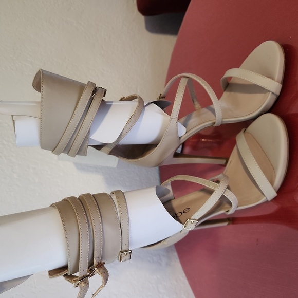 bebe Shoes - Bebe beige high heels size 6